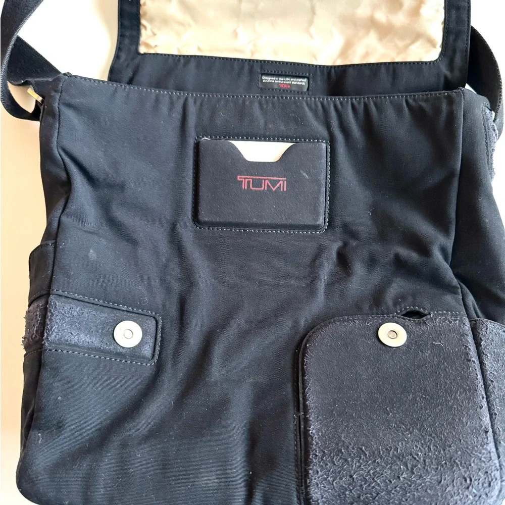 Tumi messenger bag